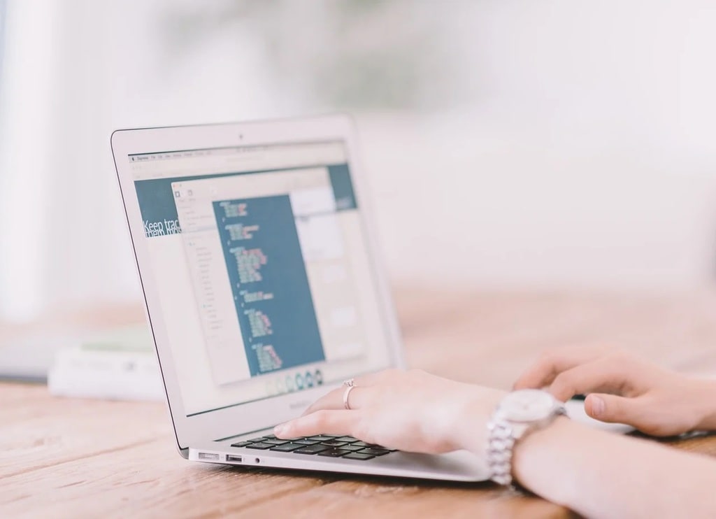 Les logiciels indispensables pour travailler efficacement à distance